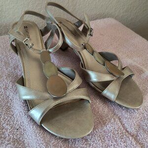Naturalizer Champagne Sandals